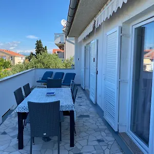 Apartment Lucia